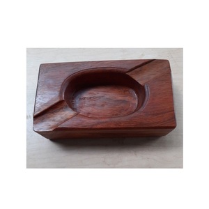 Cenicero de madera artesanal de primera calidad, estilo vintage, soporte para cenizas de cigarrillos de madera maciza para el hogar, la oficina y decoración de bares de lujo. - Product Image 1