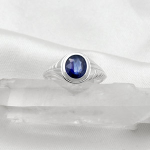 Bague en argent sterling 925 avec saphir bleu naturel, serti clos, pierre précieuse ovale, style classique, bijou unisexe pour usage quotidien - Product Image 3