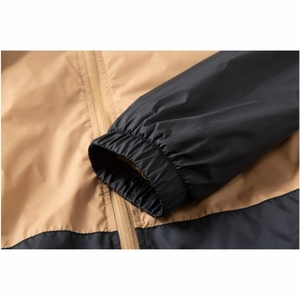 เสื้อแจ็คเก็ตวินด์เบรกเกอร์แบบซิป ไนลอน วาร์ซิตี้ ทรงโอเวอร์ไซส์ กันลม ตกแต่งด้วยผ้าแบบแพทช์เวิร์ค รับผลิตตามแบบ (OEM) เสื้อแจ็คเก็ตไนลอนสำหรับผู้ชายจากผู้ผลิต - Product Image 3