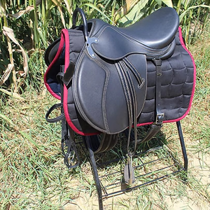 Silla de Montar para Caballo de Cuero Genuino para Carreras, de Alta Calidad, Impresa y Personalizable - Product Image 3