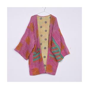 Manteau Kantha en coton traditionnel fait à la main pour femmes Kimono Veste Kantha réversible vintage Conception Méthode de tissage tissé - Product Image 1