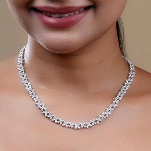 Collar de Mariposa con Diamantes Cultivados en Laboratorio, Corte Marquise y Pera, Claridad DEF VS VVS, Certificado IGI, Oro Sólido de 10K, 14K y 18K - Product Image 5