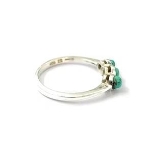Elegante Anillo de Plata de Ley 925 con Tres Piedras de Turquesa de 2.2 Gramos, Joyería de Plata de Jaipur - Product Image 3