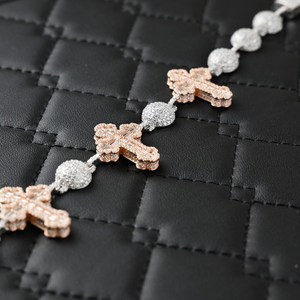 สร้อยข้อมือเงินแท้ 925 ชุบทองสองสี ประดับเพชรโมอิสซาไนต์ทรงเหลี่ยมเจียระไนวิบวับ สี D คุณภาพ VVS ดีไซน์ทันสมัย - Product Image 6