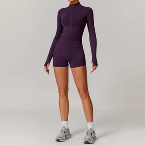 Conjunto de sujetador deportivo de marca privada personalizada para mujer, ropa deportiva para correr, sujetador transpirable hasta la rodilla, conjunto de sujetador con dos bolsillos - Product Image 3