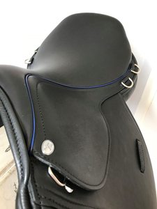 Couleurs sur mesure haute performance pour selles de cheval avec sélection de couleurs personnalisée, finition des bords durable et qualité professionnelle - Product Image 5