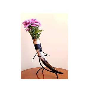 Elegante Juego de Jarrones de Flores de Cuerno de Búfalo Rústico Antiguo, Hecho a Mano con Cuerno Natural para Decoración de Interiores de Boda - Product Image 1