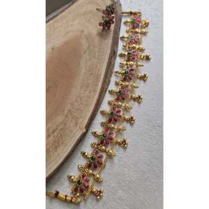 Floral Kerala Small Choker Casual Alloy Gold Plated Fashion Jewelry Set - Product Image 4