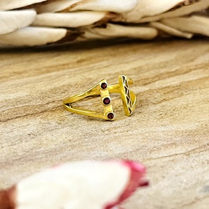 New Arrival Geometric Gemstone <b>Ring</b> Boho Brass <b>Rings</b> for Women 18k Gold Plated <b>Dainty</b> Triangle Garnet <b>Ring</b> for Wholesale/OEM/ODM - Product Image 3