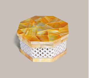 Boîte à bijoux octogonale en marbre faite à la main avec incrustations en nacre jaune – Boîte à bibelots de luxe en pierre pour cadeau et décoration intérieure - Product Image 4