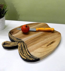Tabla de cortar con bandeja deslizable de acero inoxidable, superficie de corte sostenible para mayor eficiencia en la cocina con un deslizador integrado. - Product Image 2