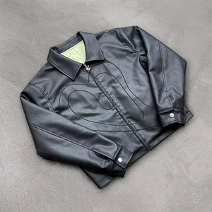 Blouson Bomber Moto en Cuir Personnalisé pour Homme avec Logo Gaufré, Style Décontracté à Capuche pour le Printemps - Product Image 1