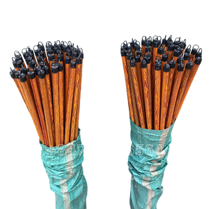 ด้ามไม้ยูคาลิปตัสคุณภาพสูง เป็นมิตรกับสิ่งแวดล้อม หุ้มด้วยพีวีซี หัวไม้กวาดสีน้ำตาล ขนแปรงแข็ง ไม่มีขนปลอม - Product Image 3