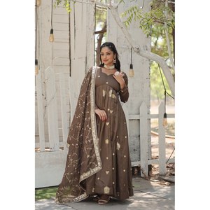 Vestido de noche bordado con lentejuelas ricas para fiesta con trabajo elegante - Product Image 4
