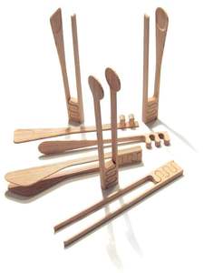 Pinzas para tostar de madera de acacia, utensilio de cocina de madera para servir alimentos, pan y aperitivos, en India a precios exclusivos. - Product Image 6