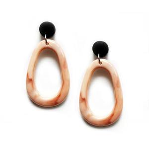 งานฝีมือเรซิ่น ต่างหูสีสันสดใส ต่างหูแฟชั่น ต่างหูอินเทรนด์ - Product Image 4