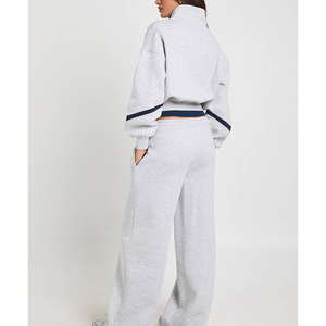 Conjunto Deportivo de Invierno para Mujer OEM/ODM, 2 Piezas, con Logotipo Personalizado, Sudadera de Algodón Grueso, Ropa Deportiva para Ciclismo y Jogging - Product Image 3