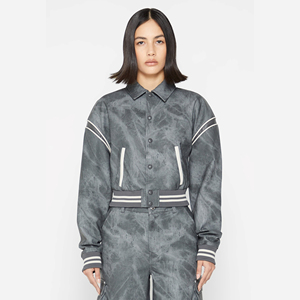 Veste universitaire pour femme, grise, manches longues, col rabattu, rayures contrastées, longueur normale, 100% laine, écologique, anti-plis - Product Image 5