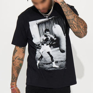 Camiseta de algodón negra unisex de corte holgado con estampado DTG de retrato de boxeo vintage para hombre al por mayor, estilo urbano, fabricante OEM - Product Image 4