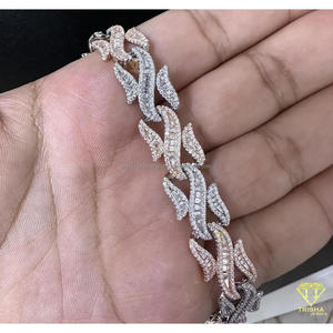 Bracelet tennis bicolore style hip-hop, serti de pierres, en or plaqué 14 carats et diamants de laboratoire, étincelant et imposant, cadeau d'anniversaire ou de Saint-Valentin, bijou - Product Image 4