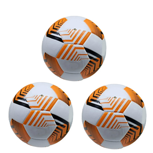 Ballon de football OEM blanc, orange et noir, motif entraînement, durable, gonflé, emballage officiel, taille 5, toucher doux - Product Image 6