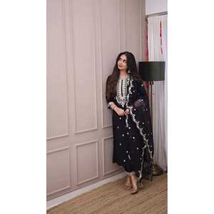 Conjunto de Top, Pantalón y Dupatta para Mujer con Elegante Bordado de Lentejuelas y Cuentas - Product Image 1