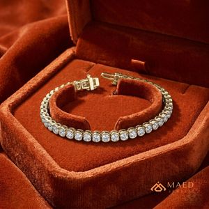 กำไลข้อมือเทนนิสโมอิสซาไนต์สีทองสำหรับผู้หญิง กำไลข้อมือแบบโซ่เส้นเล็ก เครื่องประดับแฟชั่น ของขวัญวันครบรอบแต่งงาน สง่างาม ใส่ได้ - Product Image 5