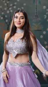 Conjunto de Lehenga Choli de Lavanda para Mujer, Bordado, de Diseñador, para Bodas y Fiestas - Product Image 4