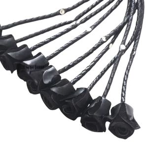 แส้หนังแท้พร้อมด้ามจับแบบถักและสายยาวพลิ้วไหว - Product Image 3