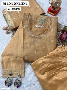 Proveedor de conjuntos de trajes sin coser de la mejor tela de seda Chanderi con estampado floral Butti y bordados, procedente de la India. - Product Image 4