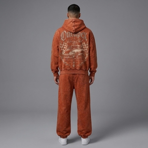 Conjunto Deportivo Naranja para Hombre, Sudadera con Capucha Extra Grande y Pantalones Deportivos, Ropa Deportiva Urbana, Logotipo Bordado Personalizado, Algodón Grueso - Product Image 2
