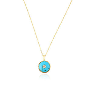 Collier minimaliste avec pendentif rond en turquoise bleue et micro-zirconiums, plaqué or 18 carats, texture finition collet. - Product Image 3