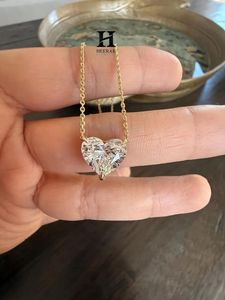 Pendentif solitaire en diamant de laboratoire taille cœur certifié IGI, or jaune 14 carats, collier cœur romantique pour femme, bijoux fins - Product Image 1