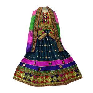 Robes tribales afghanes multicolores brodées de pièces de monnaie et de miroirs, design circulaire, style héritage, vente en gros - Product Image 2