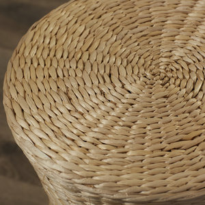 Tabouret d'appoint en rotin Solution d'assise élégante pour une utilisation intérieure ou extérieure - Product Image 3