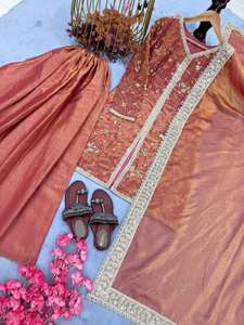 Conjunto de Salwar Kameez de Diseño Premium para Mujer, para Bodas y Fiestas, con Bordado y Adornos de Moti - Product Image 2