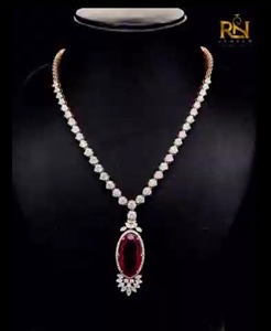 สร้อยคอรูปวงรีประดับทับทิมและเพชรแล็บโกรว์ ดีไซน์โดดเด่น ทองคำแท้ 9K 14K 18K ขายส่งจากโรงงานโดยตรง รับผลิตแบบ OEM ODM - Product Image 1