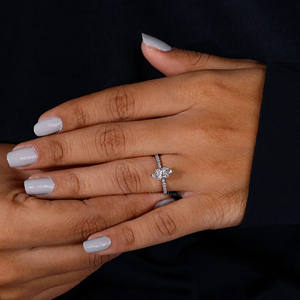 Anillo de compromiso de diamante cultivado en laboratorio con corte Marquesa certificado IGI con ajuste de pavé de seis puntas en oro blanco para regalo de aniversario - Product Image 4