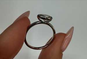 Anillo de compromiso solitario horizontal de oro macizo de 14K/18K con diamante ovalado cultivado en laboratorio de 1 quilate, venta al por mayor del fabricante - Product Image 3
