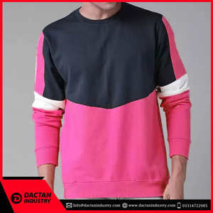 Sweat-shirt personnalisé de haute qualité pour homme, design tendance streetwear avec technique de teinture unie pour la saison hivernale, avec empiècements. - Product Image 5