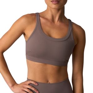 เสื้อชั้นในกีฬาสำหรับผู้หญิง ไร้ตะเข็บ เหมาะสำหรับออกกำลังกาย ฟิตเนส โยคะ ชุดออกกำลังกาย เนื้อผ้านุ่ม ยืดหยุ่น รับผลิตตามแบบ พร้อมสกรีนโลโก้ ขายส่ง - Product Image 3