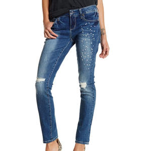 Jeans de Mezclilla para Mujer con Adornos de Perlas o Tachuelas, Corte Ajustado y Recto, Estilo Casual, Precio al por Mayor - Product Image 6