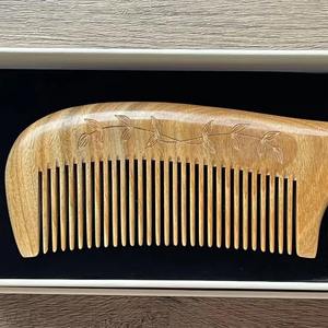 Suministro Directo de Fábrica de Peine de Madera Rústico Hecho a Mano para Peinar y Desenredar el Cabello, Herramienta para el Cuidado del Cabello Disponible a Precio de Mayoreo - Product Image 1