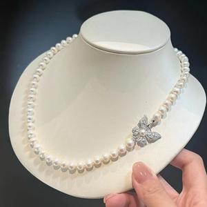 Collier en perles baroques rétro 2025 avec une touche haut de gamme, collier pendentif clavicule de luxe léger, accessoire de mode - Product Image 3