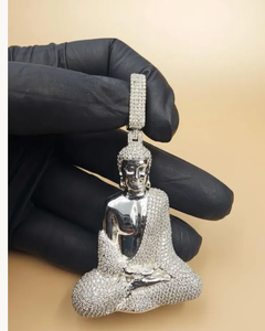 จี้รูปตู้สล็อตแบบ Iced Out พร้อมตัวเลข 777 ประดับเพชรโมอิสซาไนต์ เครื่องประดับหรูหรา ขายส่ง - Product Image 1