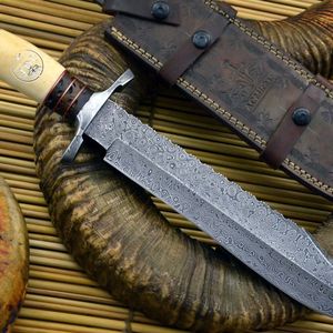 Couteau de chasse artisanal personnalisé, lame en damas, manche en os coloré, étui, couteau de survie pour le camping, lame tranchante comme un rasoir, couteau Bowie ambidextre - Product Image 4