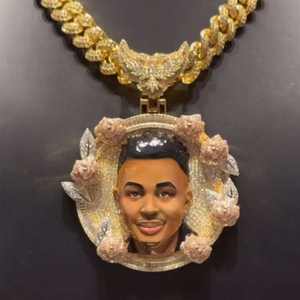 Colgante Personalizado de Plata de Ley 925 con Moissanita Deslumbrante, Diseño 3D Esmaltado VVS, Totalmente Iced Out, Estilo Hiphop - Product Image 1