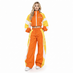 Conjunto Deportivo para Mujer, Chaqueta Corta Cortavientos con Bloques de Color y Logotipo Bordado, Pantalones Deportivos Holgados, Estilo Urbano - Product Image 2