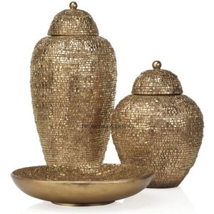 Ensemble de pots décoratifs en laiton faits à la main avec couvercle, style bohème, art de table pour salon, cadeau de pendaison de crémaillère - Product Image 1