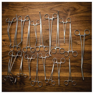 Juego de Pinzas Vasculares DeBaykey de Alta Calidad, 20 Piezas, Certificado ISO/CE, Instrumentos Esenciales para Cirugía Vascular - Product Image 2